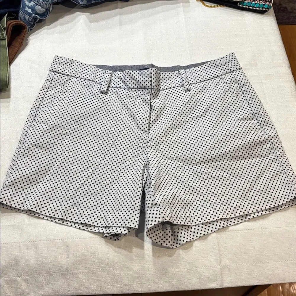 Nautica Women's Polka Dot Chino Shorts 5" Inseam Size 8 White Black Cotton - Picture 1 of 10